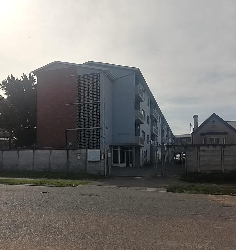 Shared student accommodation in Churchill Arms, Southernwood