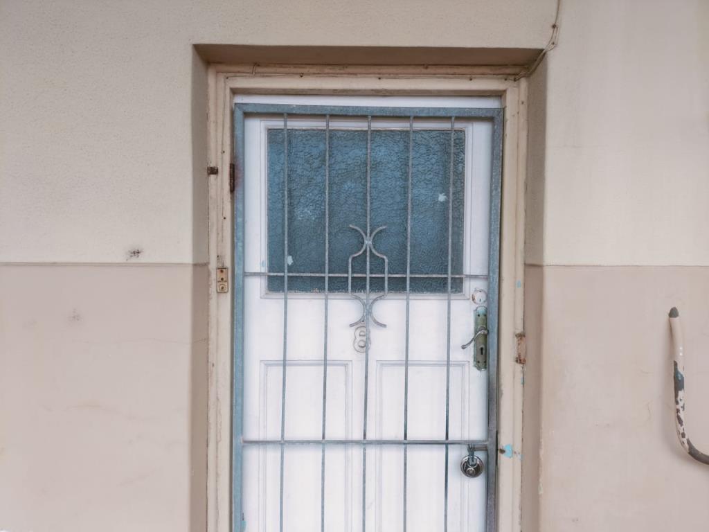 Fantastic room to rent in Helena Court, Quigney