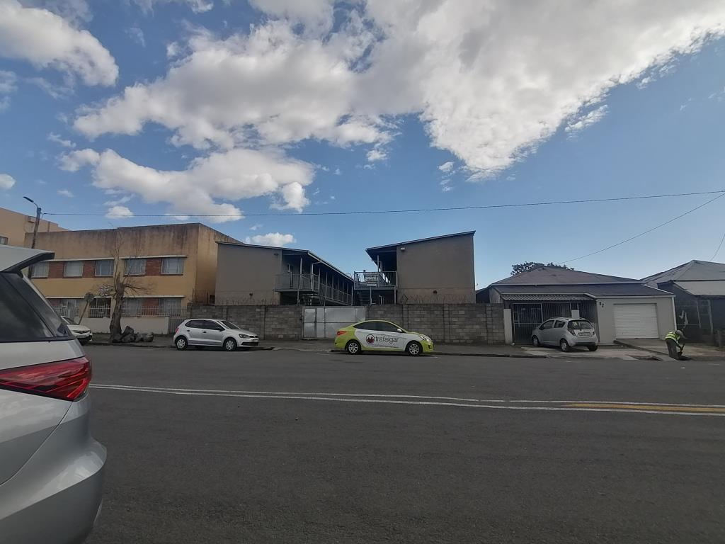 Convenient Room to Rent in Moore Street, Quigney