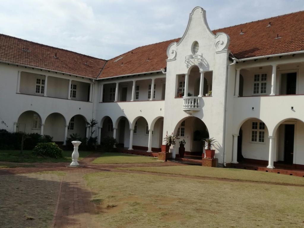 OLD WORLDE CHARM SET IN A PEACEFUL ATMOSPHERE