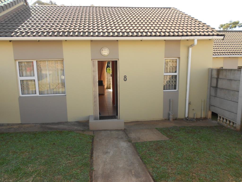 Charming two-bedroom townhouse in Quarry View, Southernwood