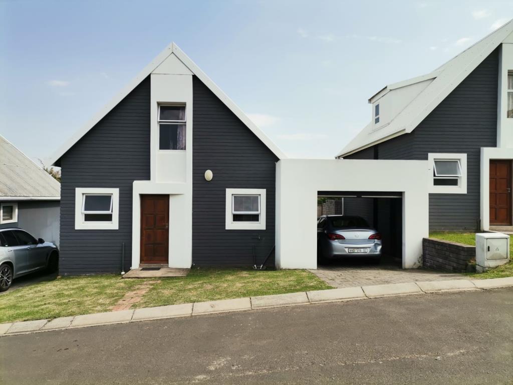 Beautiful 3BR Townhouse for Rent in Clovelly Cluster, Sunnyridge