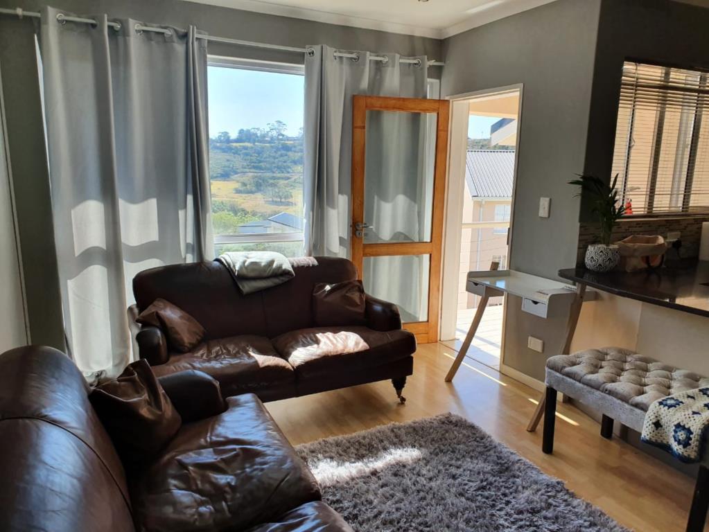 Modern one-bedroom flat to rent in Triple Point Estate, Beacon Bay