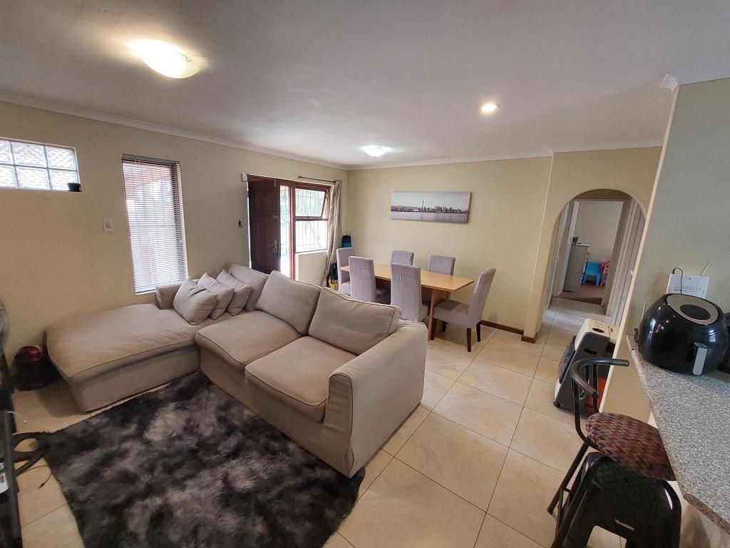 3 Bedroom Unfurnished home in Rondebosch East