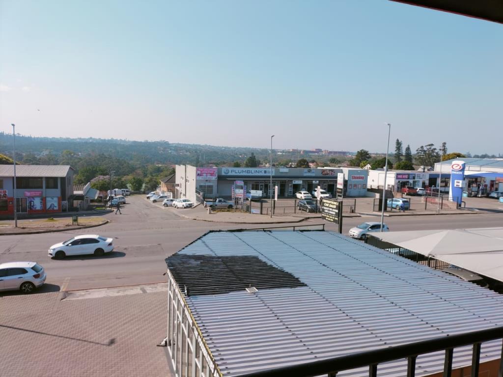 Beautiful Two Bedroom Flat For Rent in Elamcon Court, Amalinda