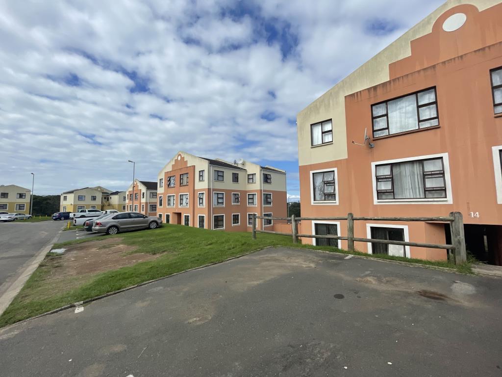 Well-maintained two-bedroom flat in Sohco Village, Amalinda