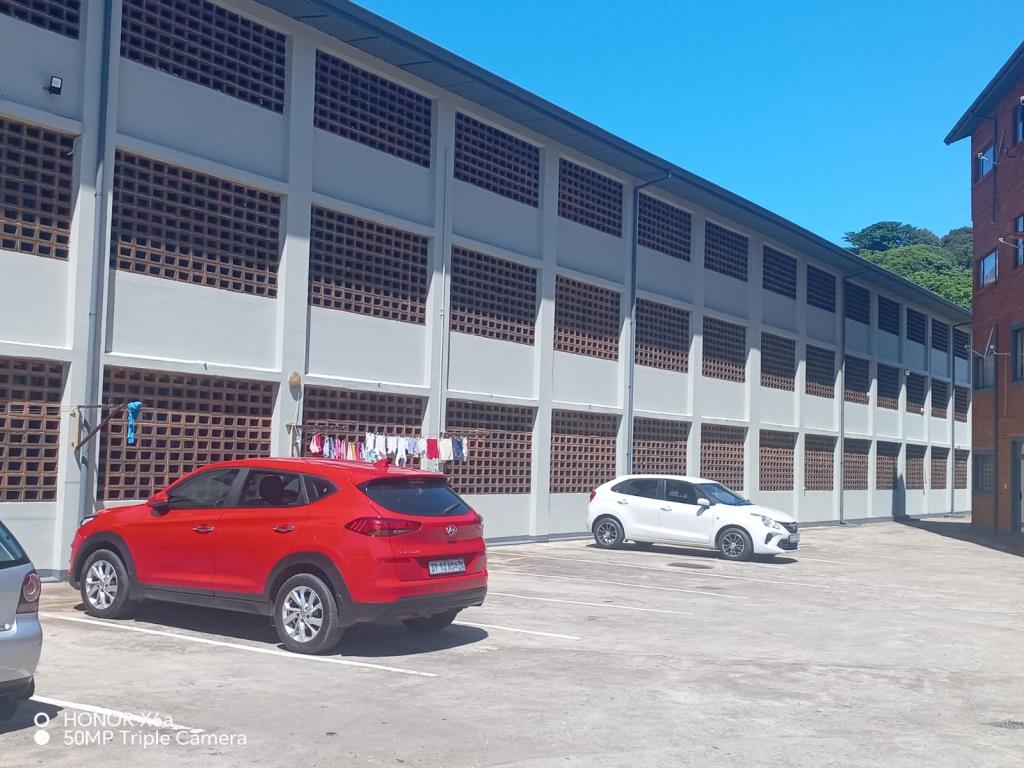 Close to Toyota and the Isipingo Beach 